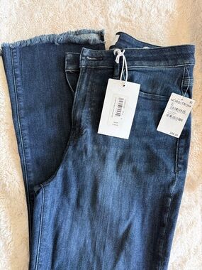 Frame “Le Crop Mini Boot” Women's Dark Blue Frayed-Hem Cropped Jeans NWT Size 30